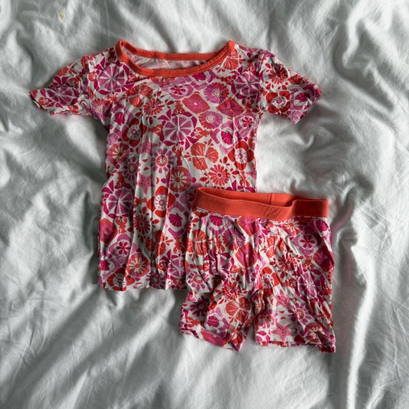 LS Two-Piece Pajama Set Bundle - Picture 2 of 7